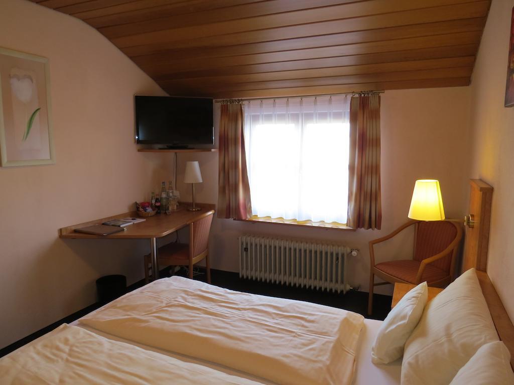 Landgasthof Jaegerstuebchen Neustadt an der Weinstraße Quarto foto